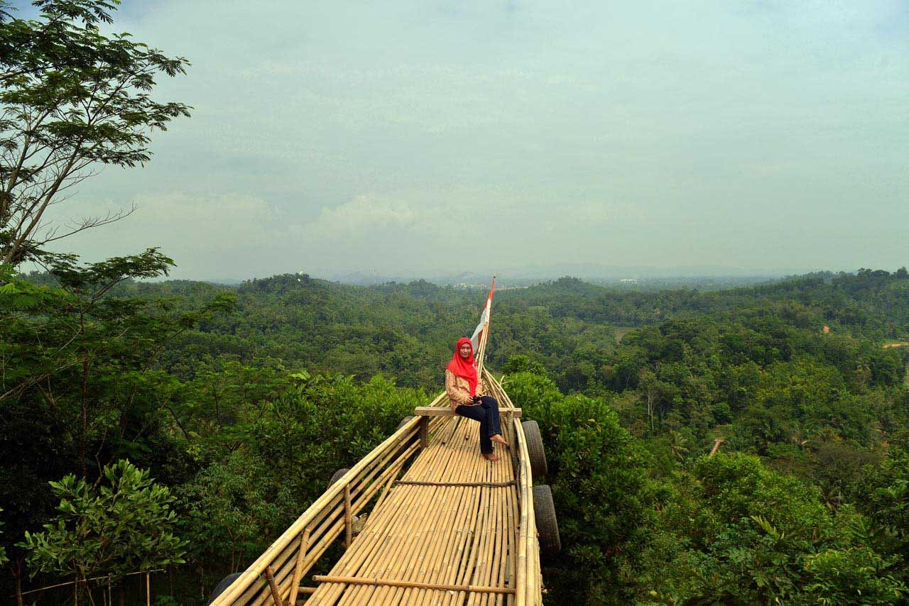 bukit pangonan - tempat wisata di pringsewu - yopie pangkey - 9