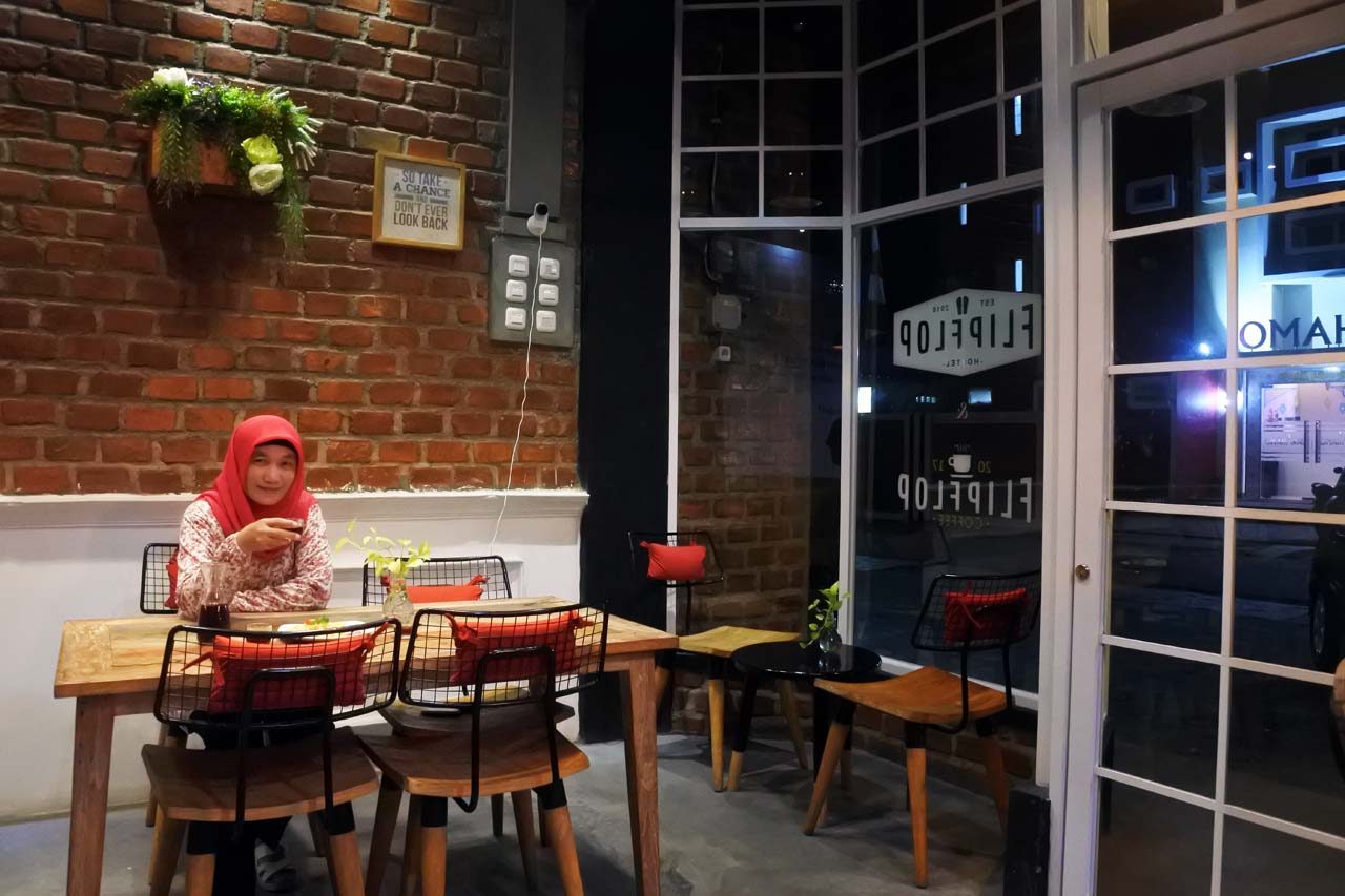 flipflop coffee - tempat ngopi di bandar lampung - yopie pangkey - keliling lampung - 3