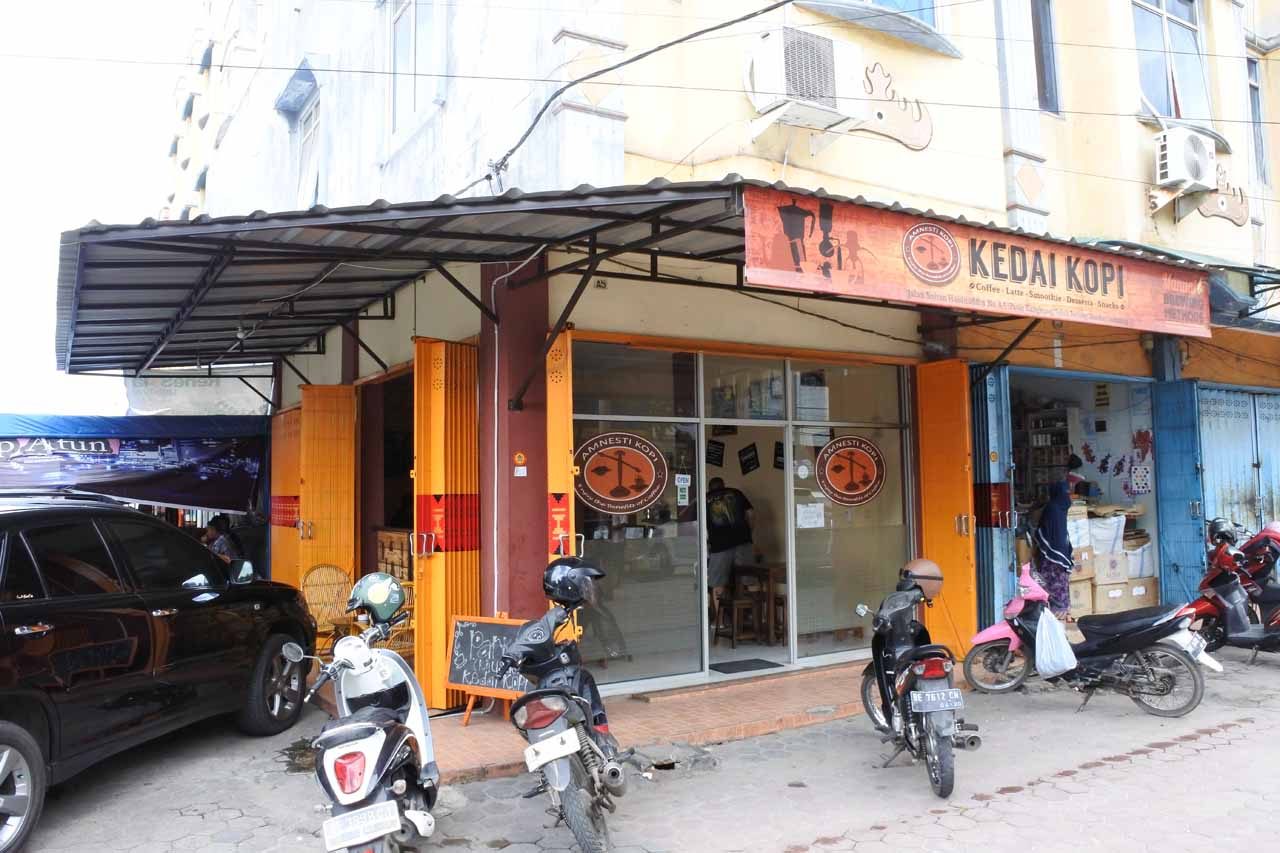 amnesty coffee - cafe - tempat ngopi - di bandar lampung - yopie pangkey- 1